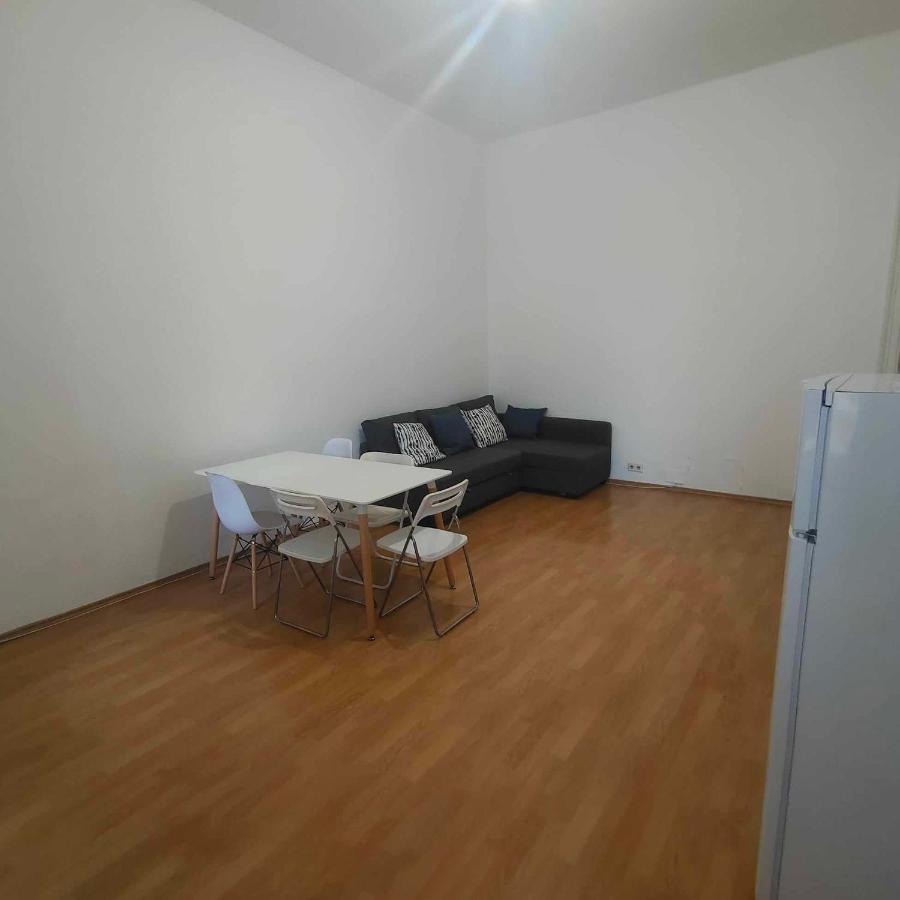 Large 4 Room Apartment In The Center Of Wien Ngoại thất bức ảnh