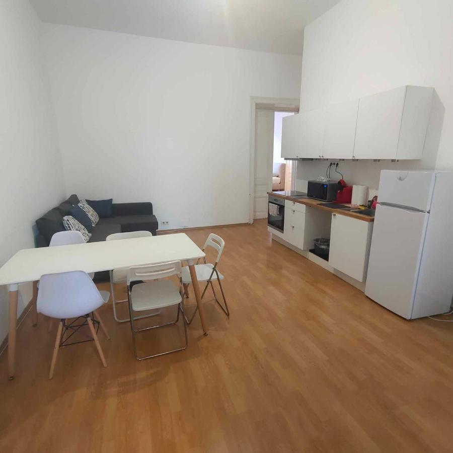 Large 4 Room Apartment In The Center Of Wien Ngoại thất bức ảnh