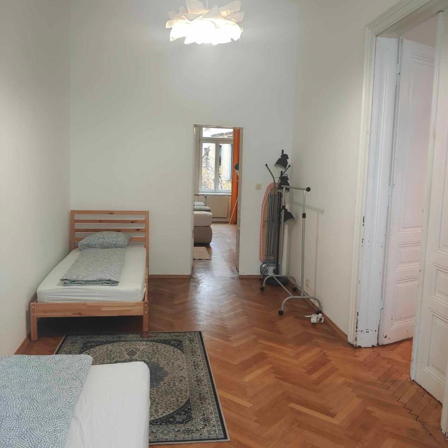 Large 4 Room Apartment In The Center Of Wien Ngoại thất bức ảnh