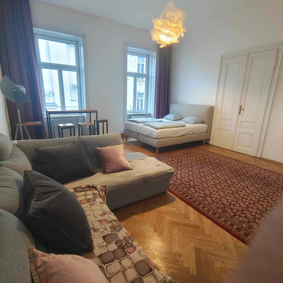 Large 4 Room Apartment In The Center Of Wien Ngoại thất bức ảnh