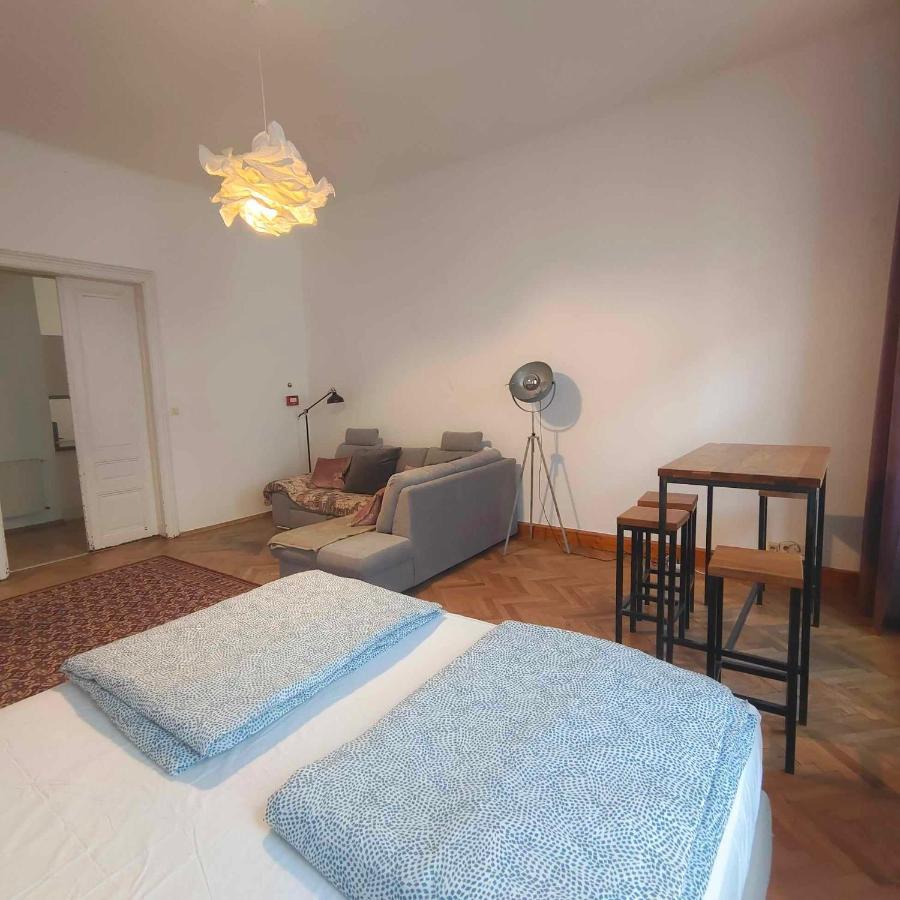 Large 4 Room Apartment In The Center Of Wien Ngoại thất bức ảnh