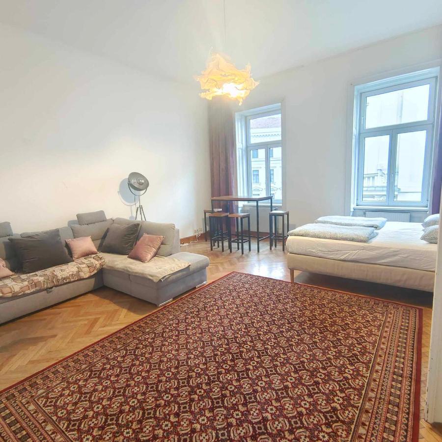 Large 4 Room Apartment In The Center Of Wien Ngoại thất bức ảnh