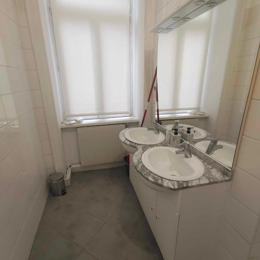 Large 4 Room Apartment In The Center Of Wien Ngoại thất bức ảnh