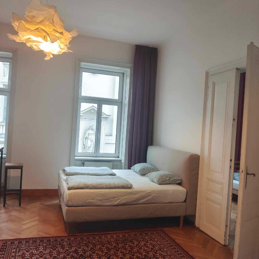 Large 4 Room Apartment In The Center Of Wien Ngoại thất bức ảnh